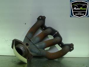Used Exhaust manifold Renault Clio III (BR/CR) 1.2 16V 75 Price € 35,00 Margin scheme offered by AutoHam