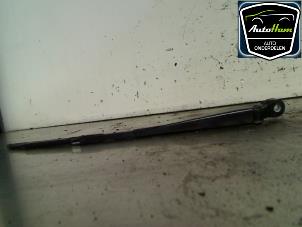 Used Rear wiper arm Ford Fiesta 5 (JD/JH) 1.3 Price € 5,00 Margin scheme offered by AutoHam
