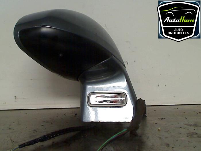Wing mirror, right from a Citroën C4 Berline (LC) 1.6 HDi 16V 110 2006