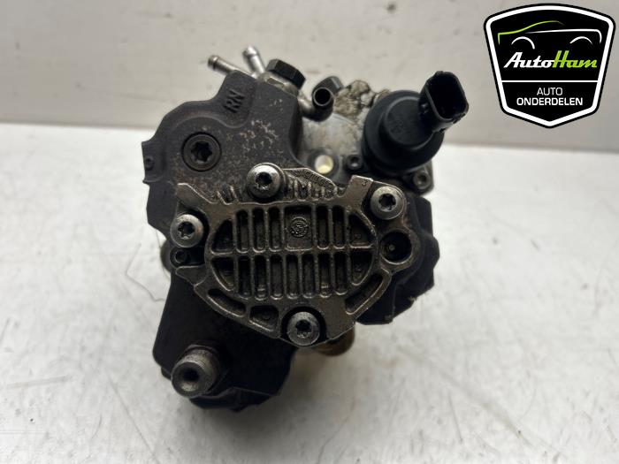 Gebrauchte Kraftstoffpumpe Mechanisch Ford Fusion Preis € 100,00 Margenregelung angeboten von AutoHam