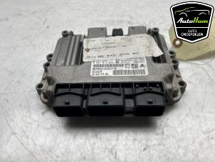 Engine management computer from a Citroën C4 Berline (LC) 1.6 HDi 16V 2007