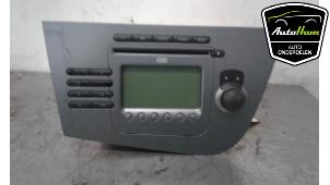 Usados Reproductor de CD y radio Seat Leon (1P1) 1.9 TDI 105 Precio € 50,00 Norma de margen ofrecido por AutoHam