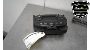 Używane Przelacznik nagrzewnicy Peugeot 206 SW (2E/K) 2.0 GTi 16V Cena € 50,00 Procedura marży oferowane przez AutoHam