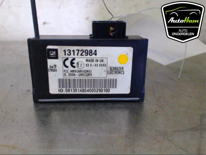 Używane Modul (rózne) Opel Signum (F48) 2.2 DGI 16V Cena € 25,00 Procedura marży oferowane przez AutoHam