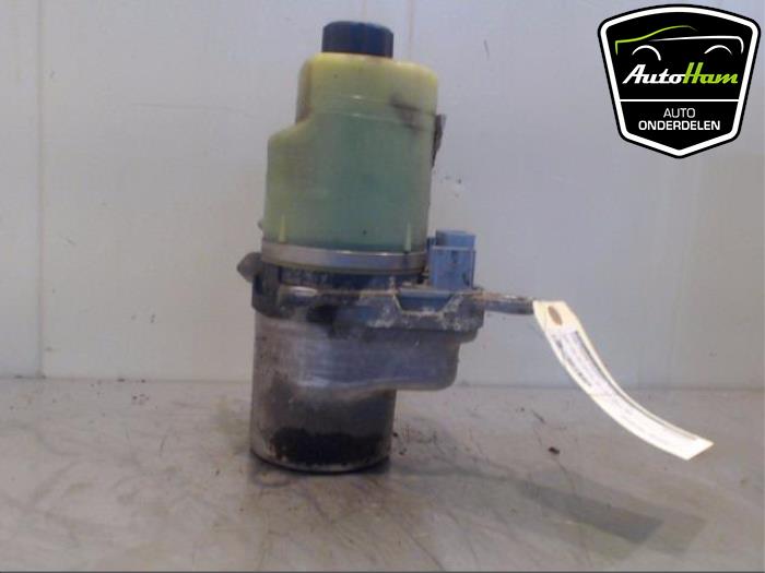Usagé Pompe de direction Ford Focus 2 Wagon 1.6 TDCi 16V 110 Prix € 100,00 Règlement à la marge proposé par AutoHam