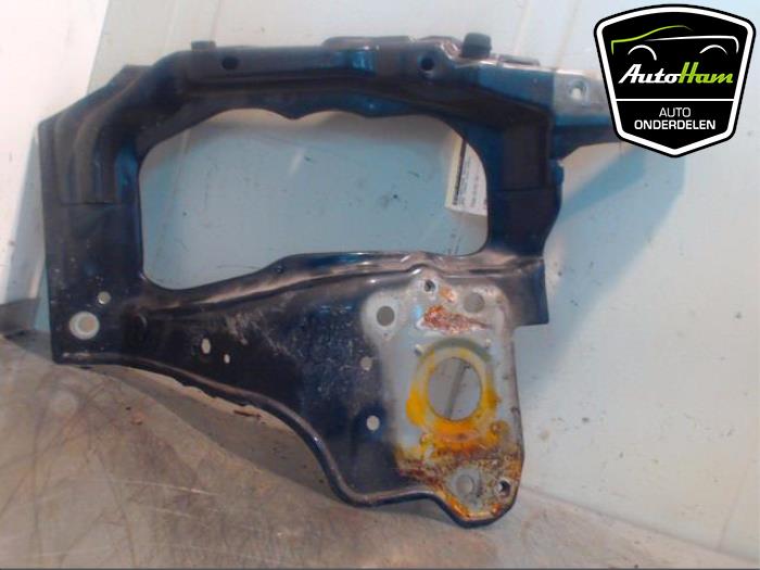 Headlight frame, right from a Opel Corsa C (F08/68) 1.2 16V Twin Port 2004