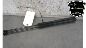 Used Set of tailgate gas struts Seat Altea (5P1) 1.6 Price € 20,00 Margin scheme offered by AutoHam