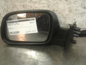 Gebrauchte Außenspiegel links Peugeot 307 (3A/C/D) 1.6 16V Preis € 20,00 Margenregelung angeboten von AutoHam