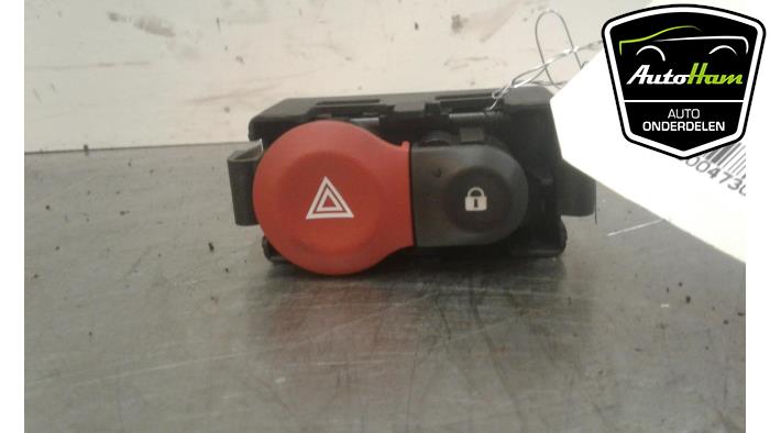 Panic lighting switch from a Renault Clio III (BR/CR) 1.5 dCi 70 2009