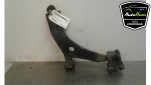 Usagé Bras de suspension avant droit Ford C-Max (DM2) 1.6 TDCi 16V 109 Prix € 20,00 Règlement à la marge proposé par AutoHam