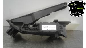 Used Accelerator pedal Volkswagen Golf Plus (5M1/1KP) 1.9 TDI 90 Price € 20,00 Margin scheme offered by AutoHam
