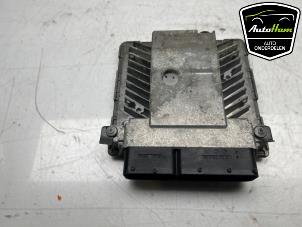 Engine management computer from a Volkswagen Passat Variant 4Motion (3C5) 2.0 TDI 16V 2007