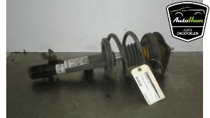 Used Front shock absorber, right Mini Mini Cooper S (R53) 1.6 16V Price € 25,00 Margin scheme offered by AutoHam