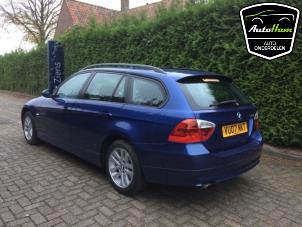 Używane Drzwi lewe tylne wersja 4-drzwiowa BMW 3 serie Touring (E91) 318i 16V Cena na żądanie oferowane przez AutoHam