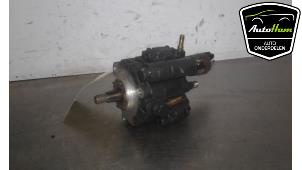 Used Mechanical fuel pump Peugeot 307 (3A/C/D) 2.0 HDi 90 Price € 150,00 Margin scheme offered by AutoHam