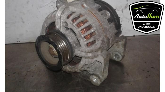 Begagnade Dynamo Renault Twingo II (CN) 1.2 Pris € 50,00 Marginaltabell erbjuds av AutoHam