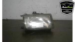 Used Headlight, right Volkswagen Caddy II (9K9A) 1.9 SDI Price € 25,00 Margin scheme offered by AutoHam