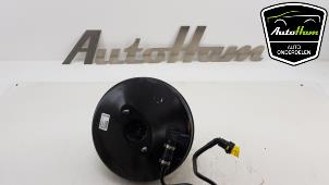 Używane Wspomaganie hamulców Opel Adam 1.2 16V Cena € 35,00 Procedura marży oferowane przez AutoHam