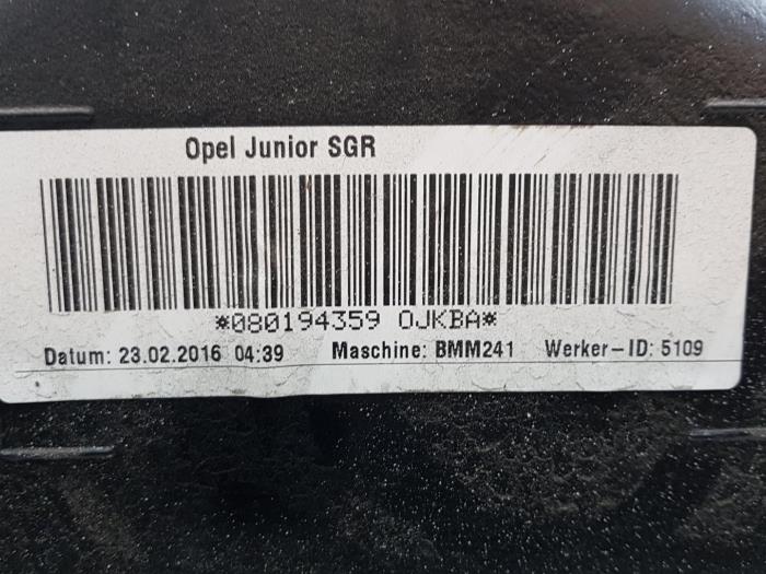 Zbiornik z Opel Adam 1.2 16V 2016