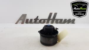 Używane Silnik wentylatora nagrzewnicy Hyundai Getz 1.6i 16V Cena € 25,00 Procedura marży oferowane przez AutoHam