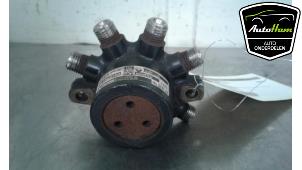 Used Fuel injector nozzle Renault Clio II Societe (SB) 1.5 dCi 80 Price € 30,00 Margin scheme offered by AutoHam