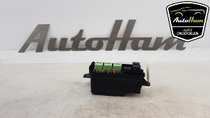 Usagé Boîte à fusibles Mini Mini (R56) 1.6 16V One Prix € 20,00 Règlement à la marge proposé par AutoHam