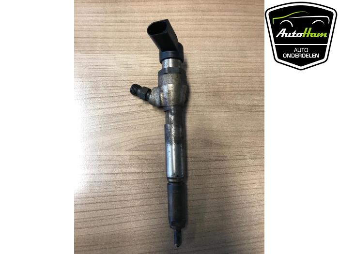 Injector (diesel) from a Renault Megane II Grandtour (KM) 1.5 dCi 105 FAP 2008