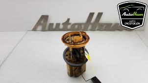 Usados Bomba de alimentación Volkswagen Golf Plus (5M1/1KP) 1.9 TDI 105 Precio € 60,00 Norma de margen ofrecido por AutoHam