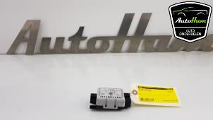 Used Antenna Amplifier Volkswagen Golf VII (AUA) 2.0 TDI 16V Price € 10,00 Margin scheme offered by AutoHam