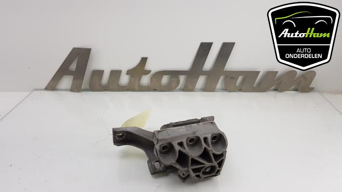 Used Engine mount Mini Mini (R56) 1.6 Cooper D 16V Price € 25,00 Margin scheme offered by AutoHam