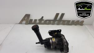 Used Power steering pump Peugeot 308 (4A/C) 1.6 VTI 16V Price € 65,00 Margin scheme offered by AutoHam