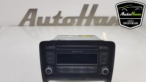 Used Radio Audi TT (8J3) 2.0 TFSI 16V Price € 75,00 Margin scheme offered by AutoHam
