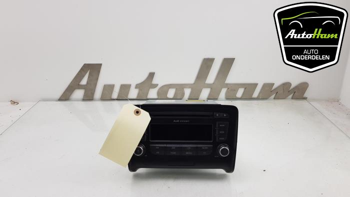 Używane Radio Audi TT (8J3) 2.0 TFSI 16V Cena € 65,00 Procedura marży oferowane przez AutoHam