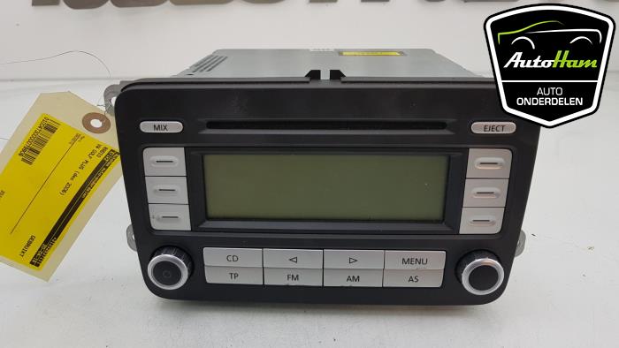 Radio z Volkswagen Golf Plus (5M1/1KP) 1.9 TDI 105 2006