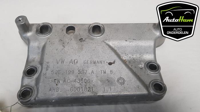 Used Engine mount Volkswagen Golf VII (AUA) e-Golf Price € 10,00 Margin scheme offered by AutoHam