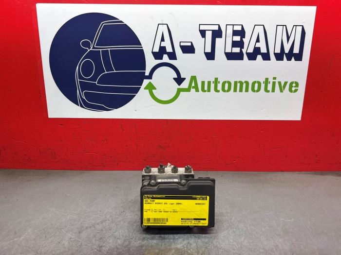 Usagé Bloc ABS Renault Scénic II (JM) 2.0 16V Prix € 14,99 Règlement à la marge proposé par A-Team Automotive