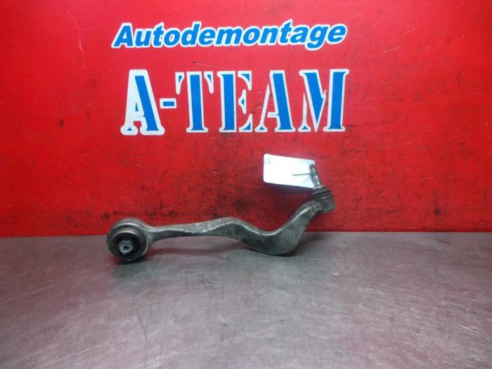 Front wishbone, left from a BMW 5 serie (E60) 535d 24V 2005