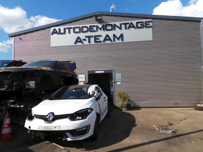Used Engine management computer Renault Megane III Coupe (DZ) 1.5 dCi 110 Euro 5 FAP Price € 400,00 Margin scheme offered by A-Team Automotive