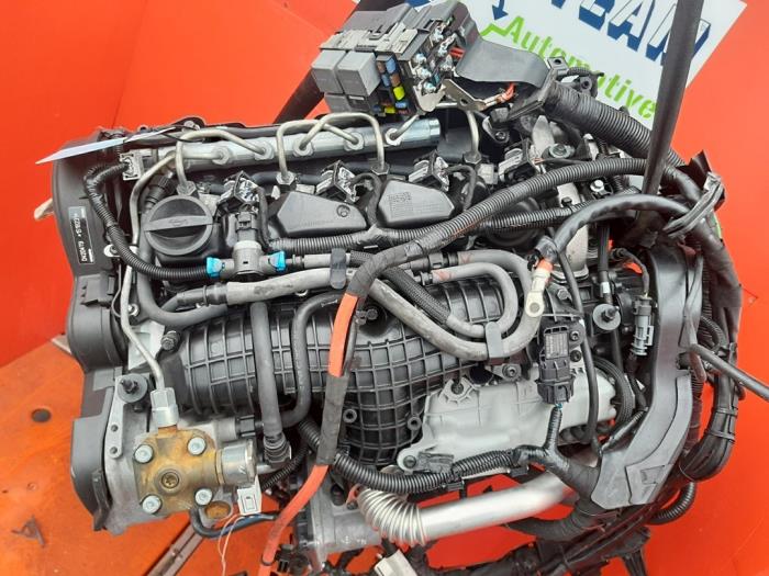 Motor de un Volvo V70 (BW) 2.0 D3 16V 2016