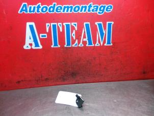 Usados Sensor de airbag Tesla Model S P100D AWD Precio € 19,99 Norma de margen ofrecido por A-Team Automotive Rotterdam