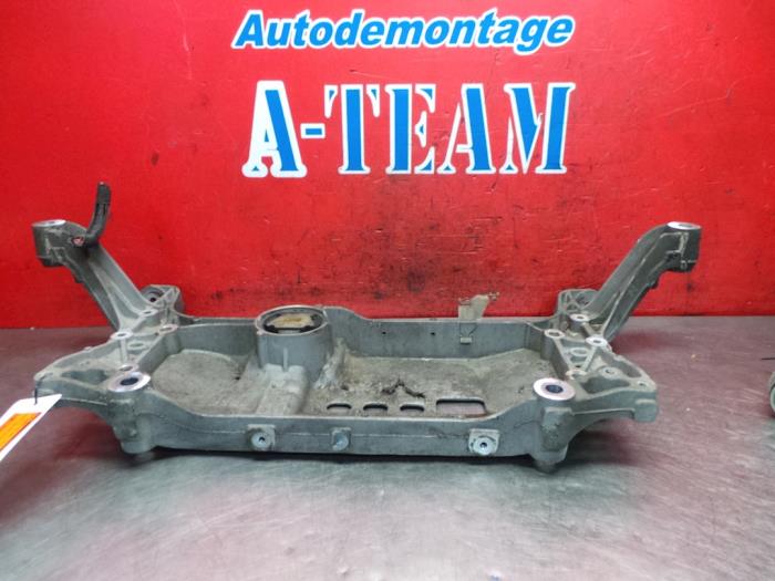 Begagnade Underram Volkswagen Passat (3C2) 2.0 TFSI 16V Pris € 44,99 Marginaltabell erbjuds av A-Team Automotive