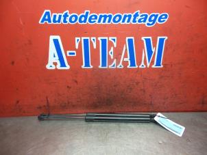 Used Set of tailgate gas struts Volkswagen Golf VII (AUA) 2.0 GTD 16V Price € 14,99 Margin scheme offered by A-Team Automotive