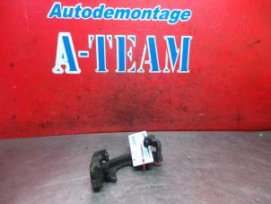 Used Front brake calliperholder, right Volkswagen Caddy Combi III (2KB,2KJ) 1.2 TSI Price on request offered by A-Team Automotive Rotterdam