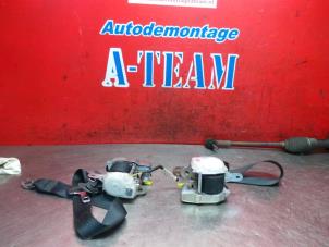 Usagé Kit ceinture de sécurité avant Toyota Aygo Prix € 99,99 Règlement à la marge proposé par A-Team Automotive Rotterdam