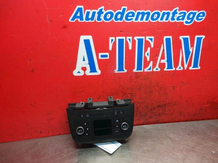 Begagnade Klimatpanel Fiat Punto Evo Pris € 34,99 Marginaltabell erbjuds av A-Team Automotive