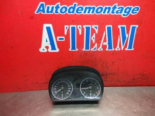 Used Instrument panel BMW 3 serie (E90) 320i 16V Price € 65,00 Margin scheme offered by A-Team Automotive Rotterdam