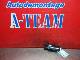 Usagé Poignée de porte avant gauche Alfa Romeo 159 (939AX) 1.9 JTDm Prix € 14,99 Règlement à la marge proposé par A-Team Automotive Rotterdam