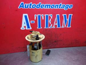 Usagé Pompe carburant électrique Alfa Romeo 159 (939AX) 1.9 JTDm Prix € 150,00 Règlement à la marge proposé par A-Team Automotive Rotterdam