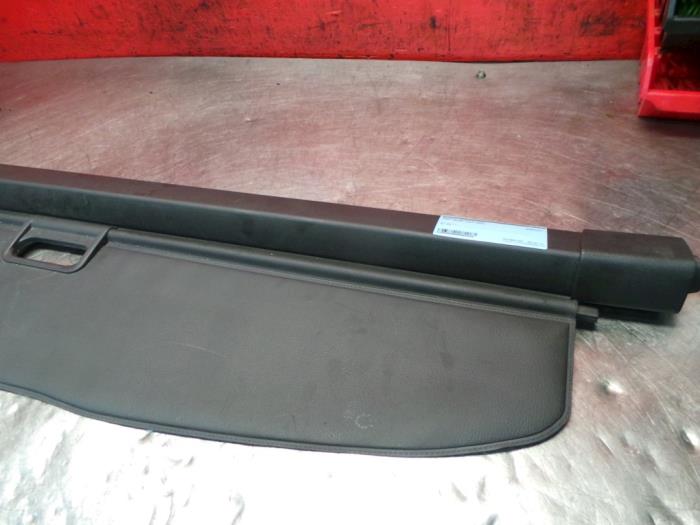 Luggage compartment cover from a Fiat Croma (194) 2.2 MPI 16V 2007