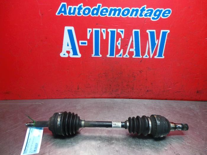 Front drive shaft, left from a Daewoo Aveo (256) 1.4 16V 2008